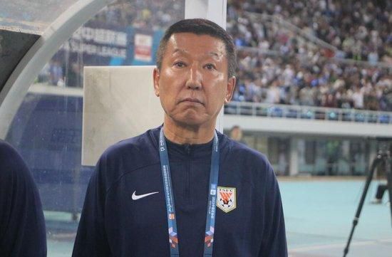 在教室伦流澡到高潮h女视频